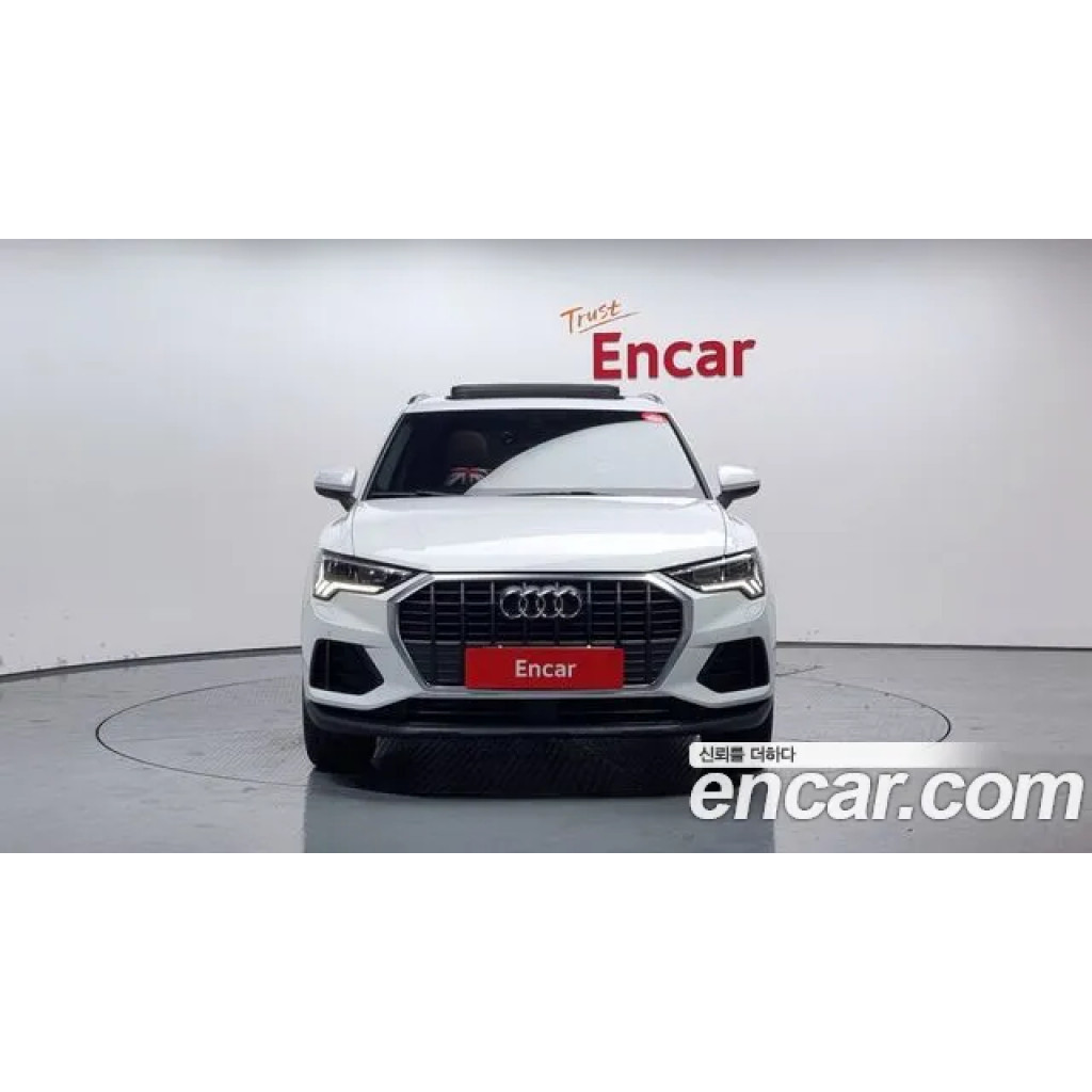Audi Q3 2022 г.