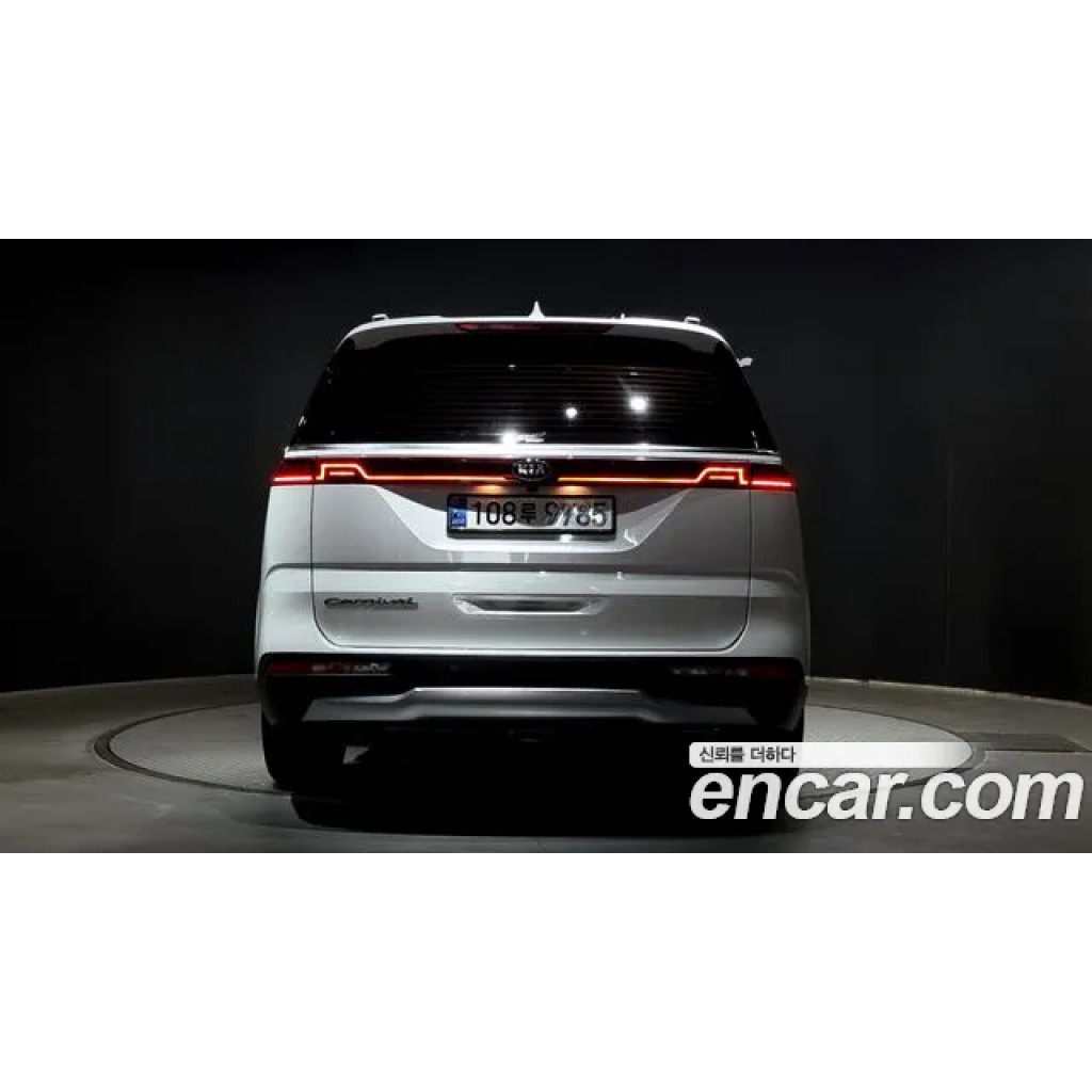 KIA Carnival 2021 г.