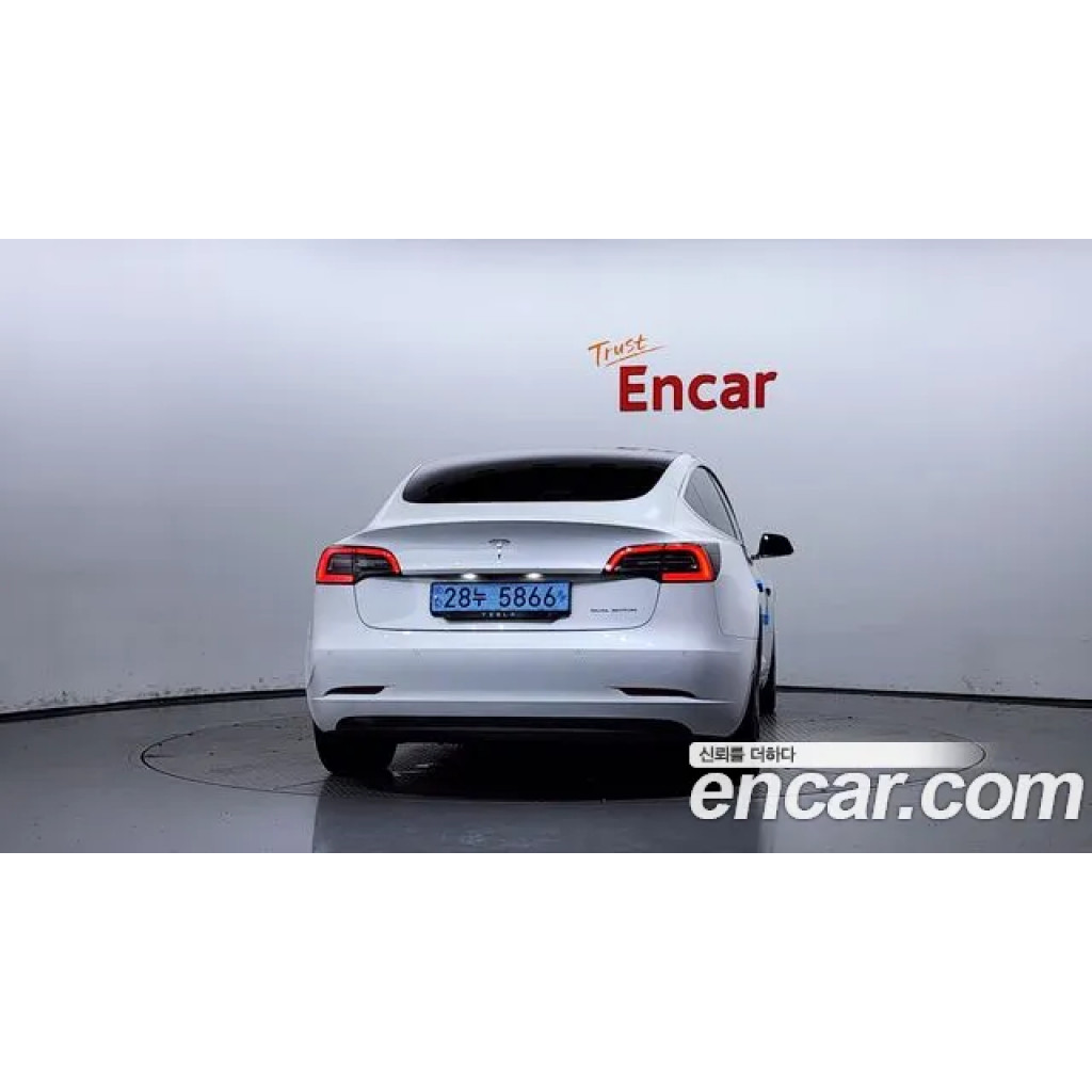 Tesla Model 3 2020 г.