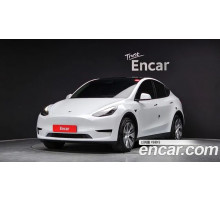 Tesla Model Y 2024 г.