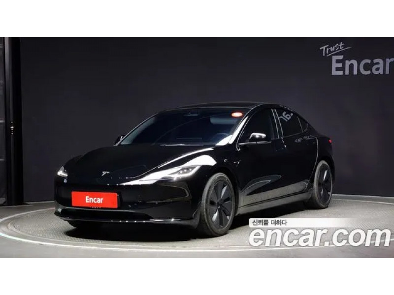 Tesla Model 3 2024 г.