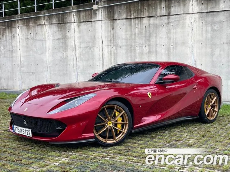 Ferrari 812 2021 г.