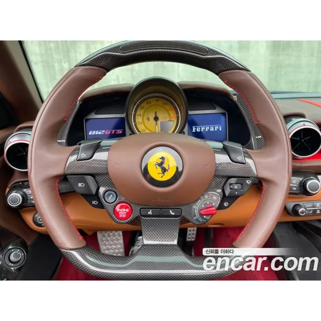 Ferrari 812 2021 г.