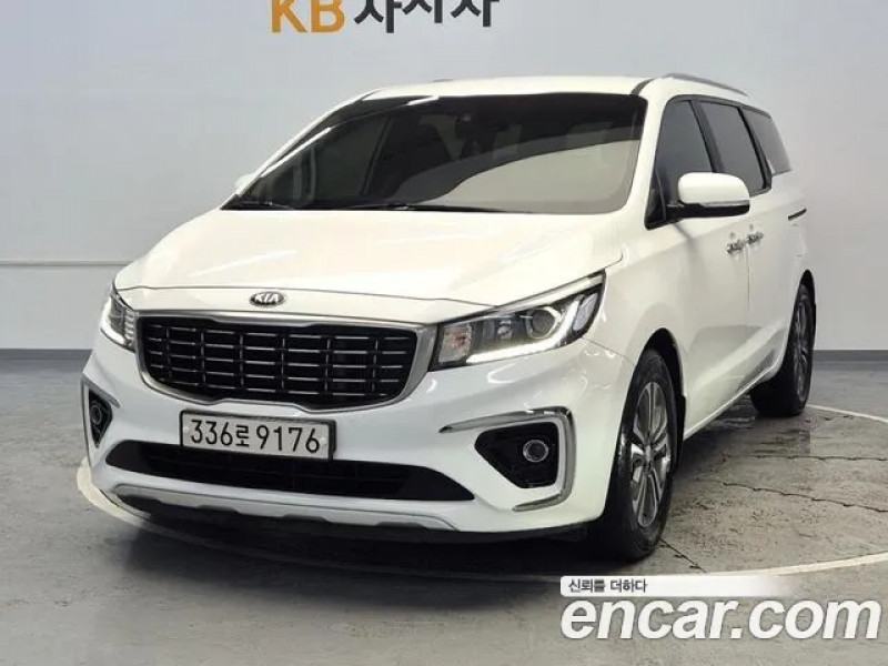 KIA Carnival 2020 г.