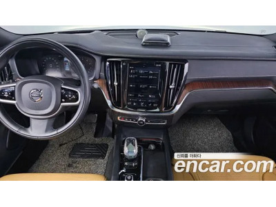 Volvo S60 2021 г.