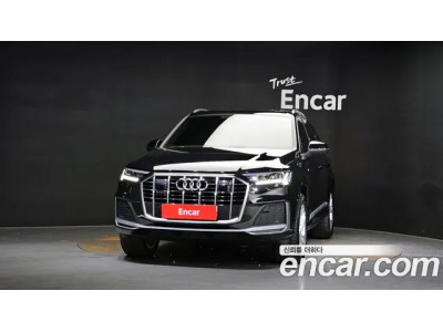 Audi Q7 2022 г.