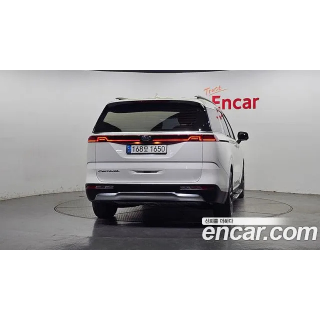 KIA Carnival 2021 г.