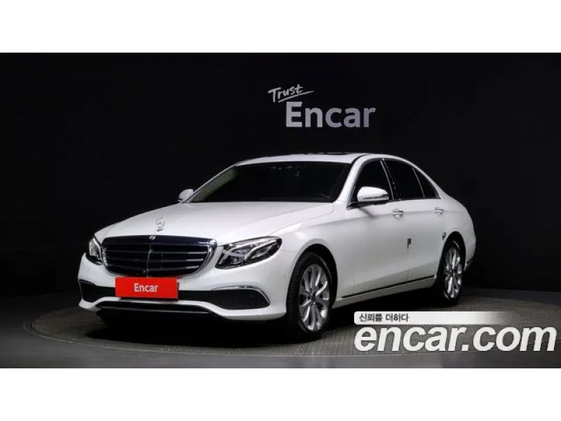 Mercedes Benz E-Class 2020 г.