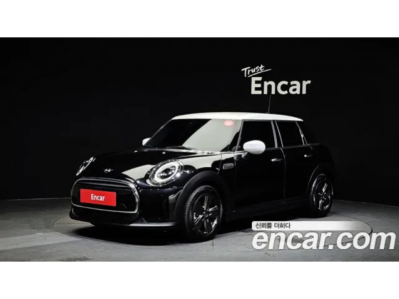Mini Cooper 2023 г.