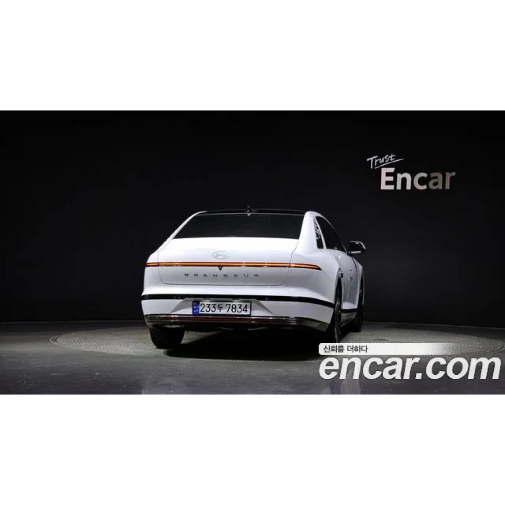 Hyundai Grandeur 2023 г.
