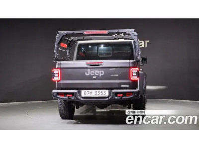 Jeep Gladiator 2021 г.
