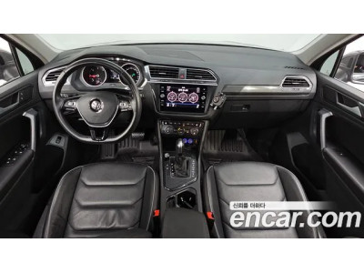 Volkswagen Tiguan 2020 г.