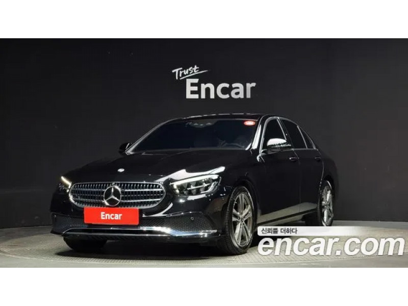 Mercedes Benz E-Class 2023 г.