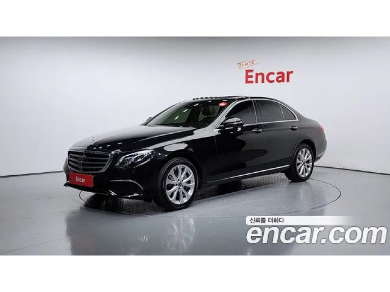 Mercedes Benz E-Class 2020 г.