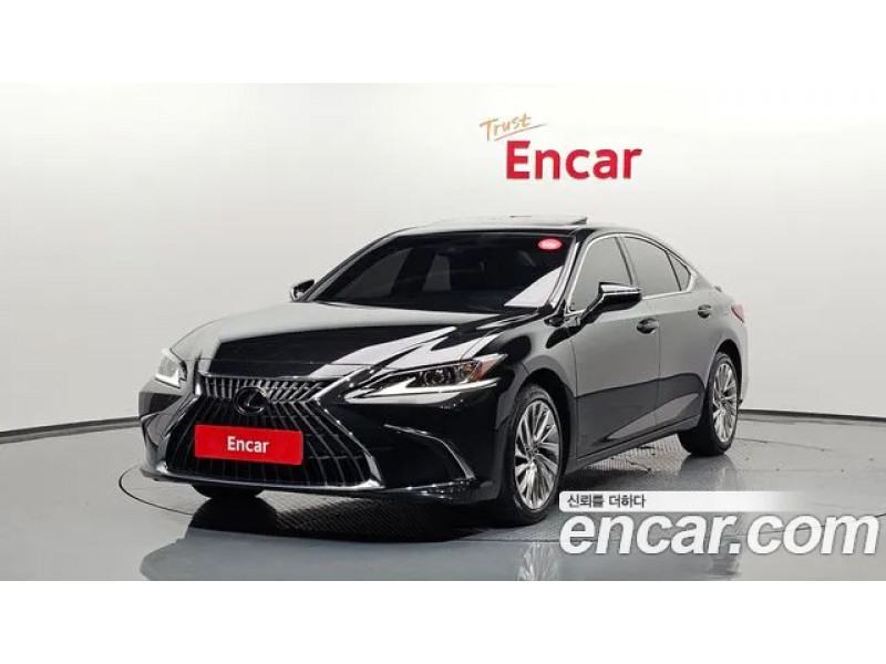 Lexus Is 2023 г.