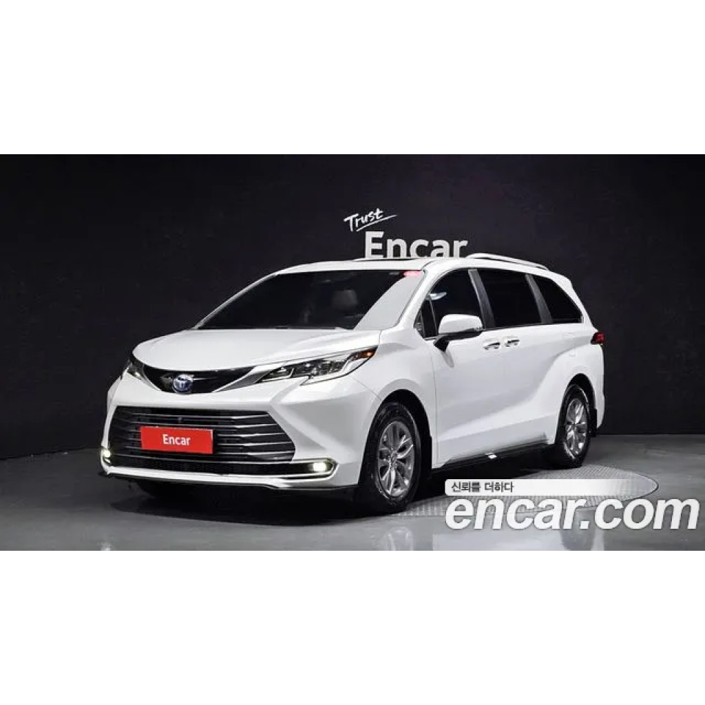 Toyota Sienna 2022 г.