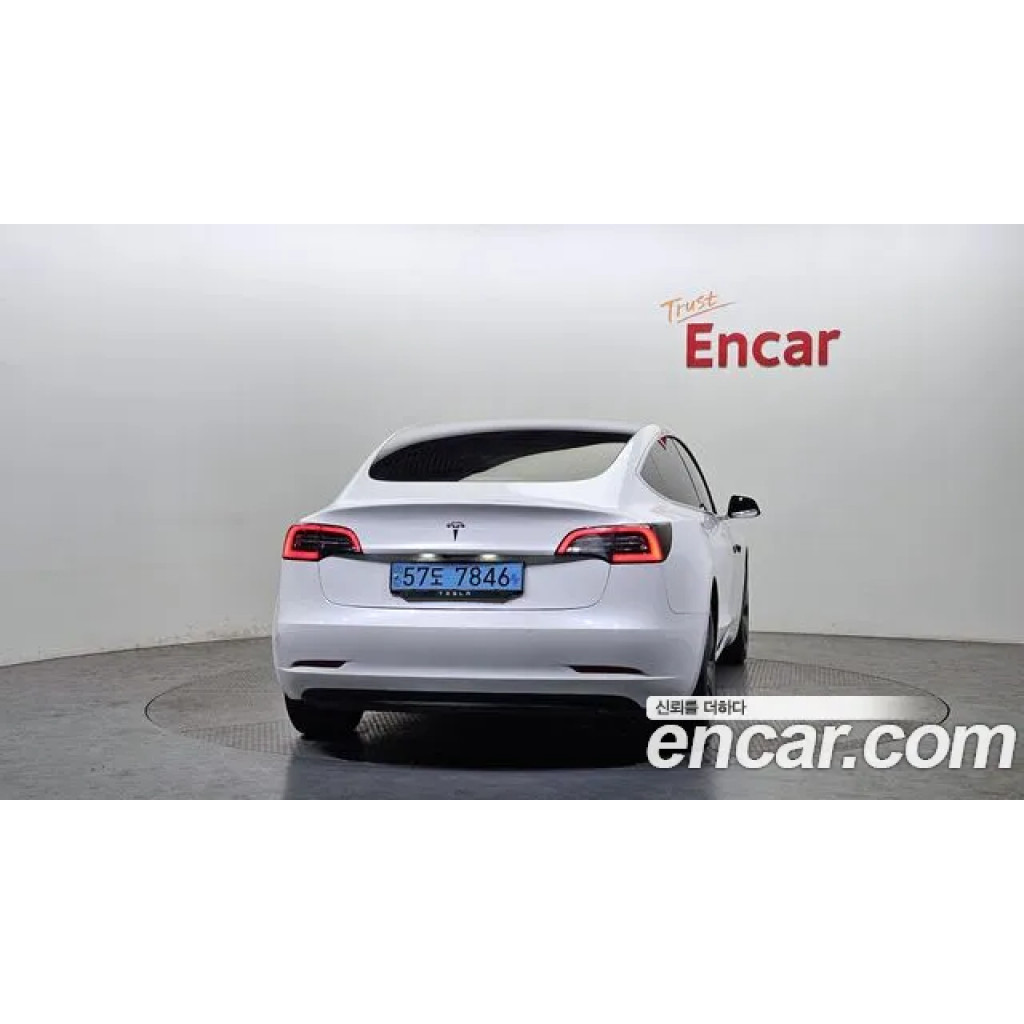 Tesla Model 3 2020 г.