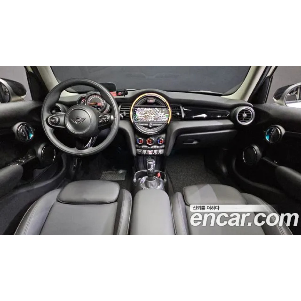 Mini Cooper 2020 г.