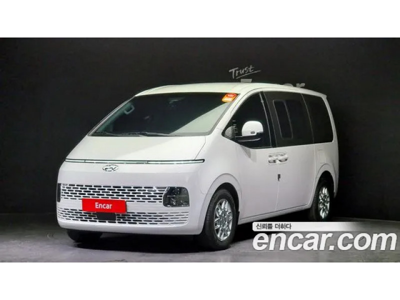 Hyundai Staria 2023 г.
