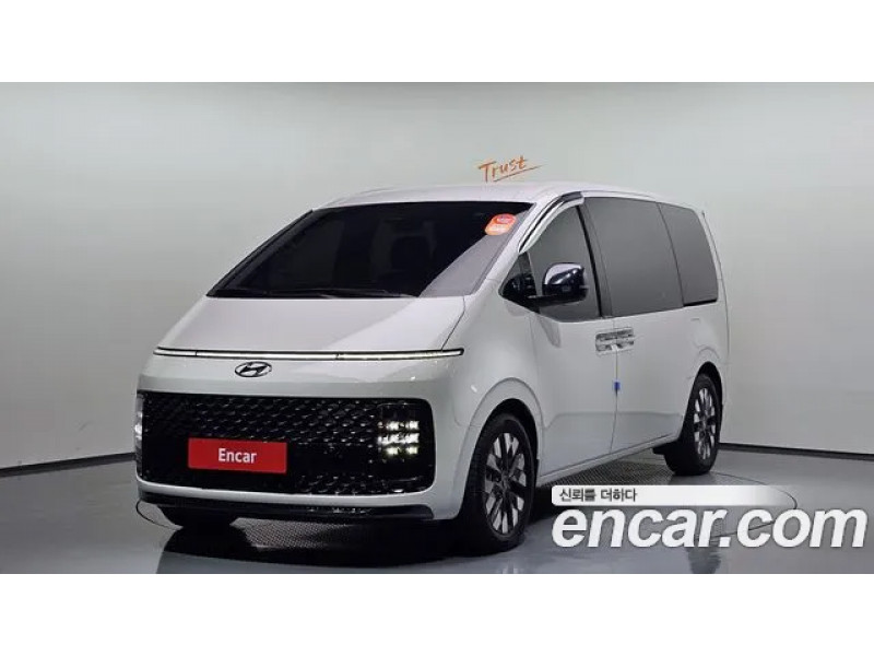 Hyundai Staria 2024 г.