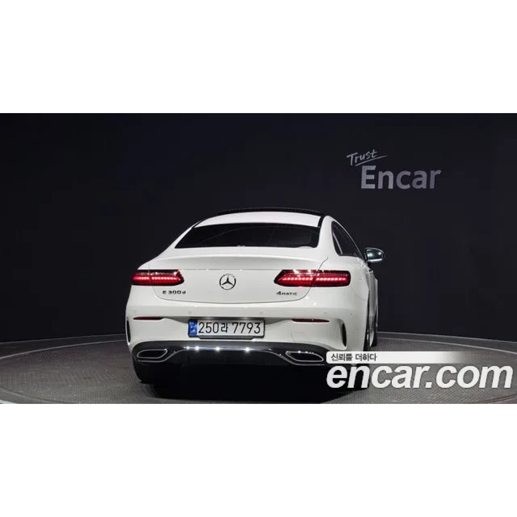 Mercedes Benz E-Class 2022 г.
