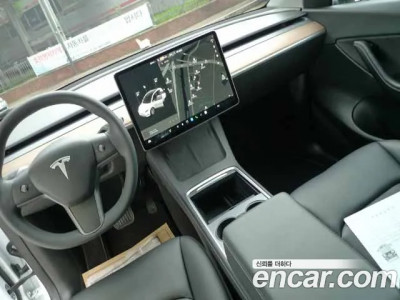 Tesla Model Y 2021 г.