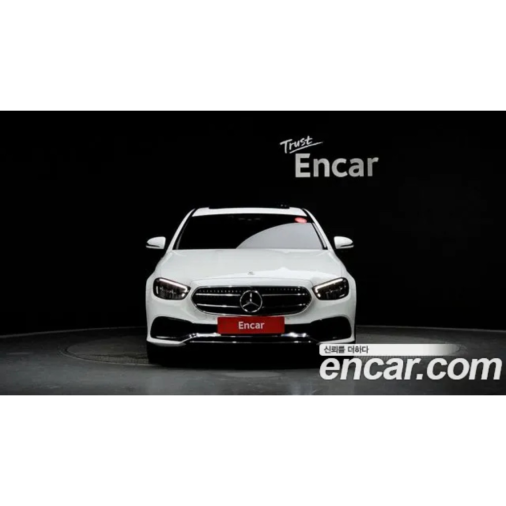 Mercedes Benz E-Class 2023 г.