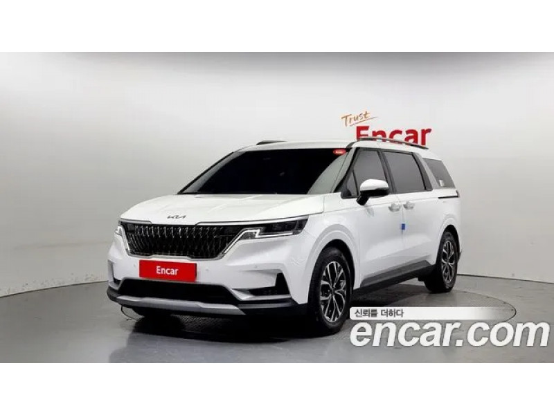 KIA Carnival 2023 г.