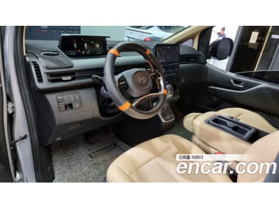 Hyundai Staria 2024 г.