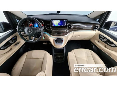 Mercedes Benz V-Class 2022 г.