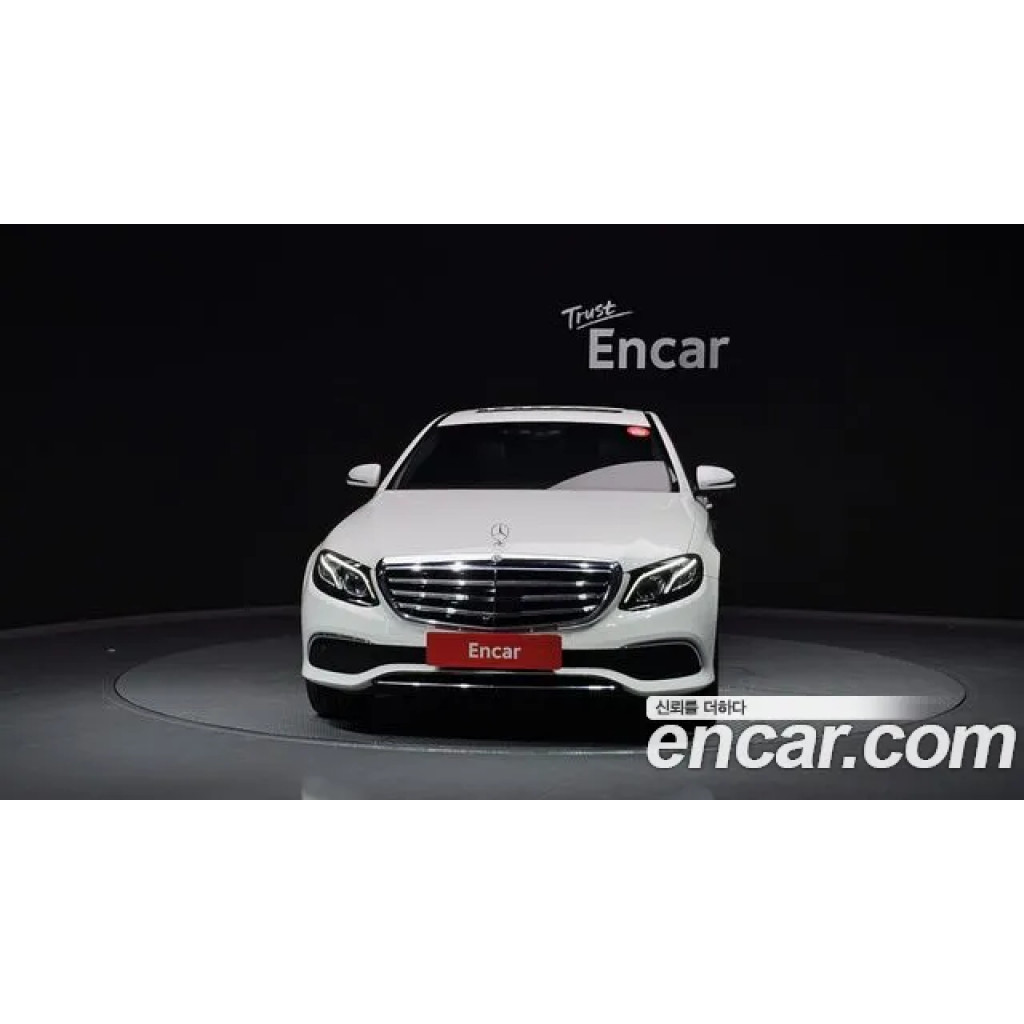 Mercedes Benz E-Class 2020 г.