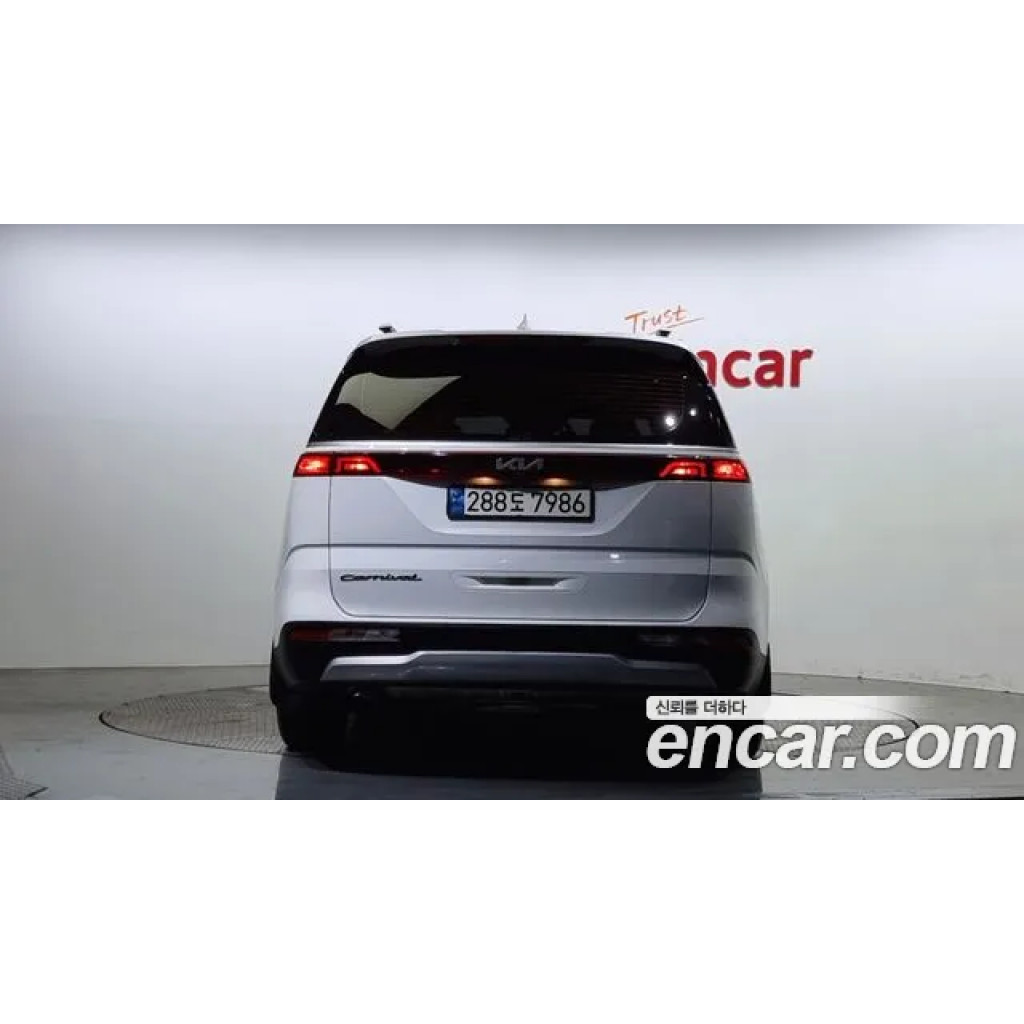 KIA Carnival 2021 г.