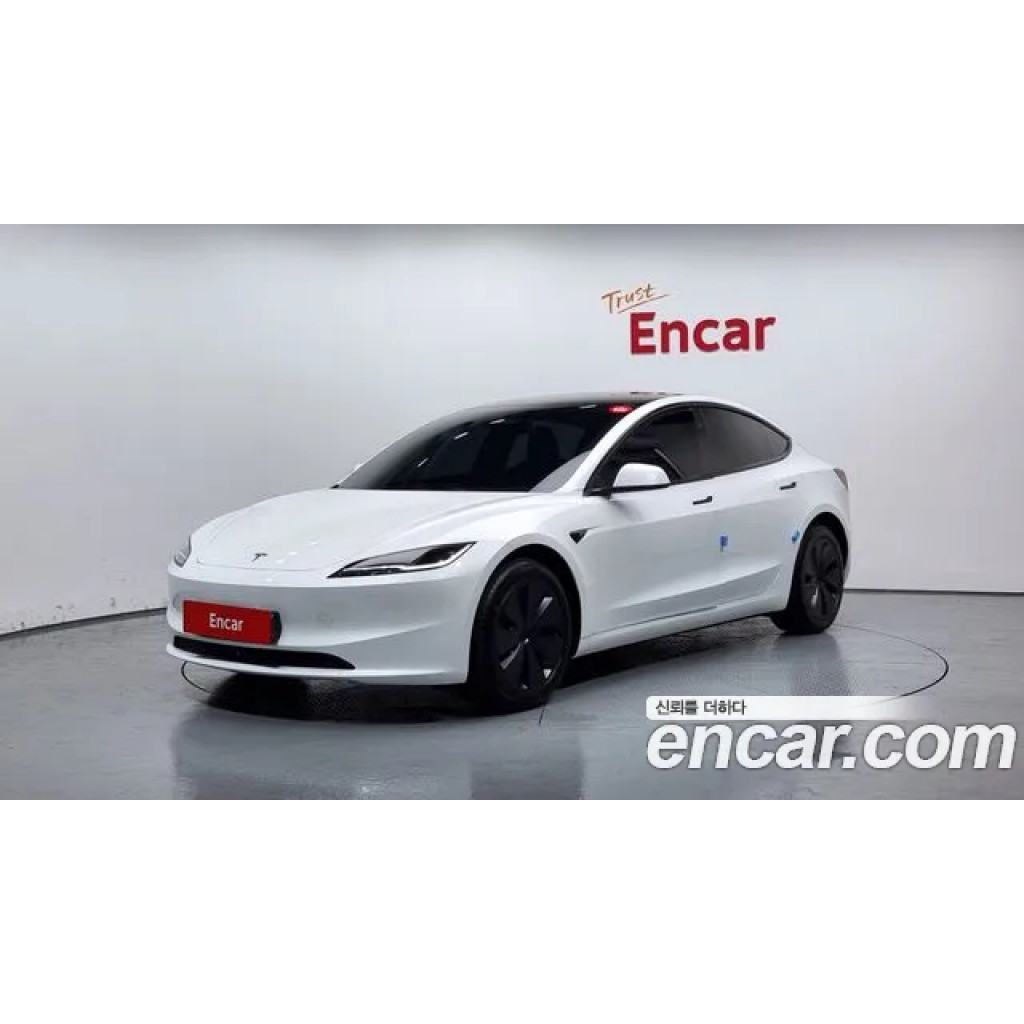 Tesla Model 3 2024 г.