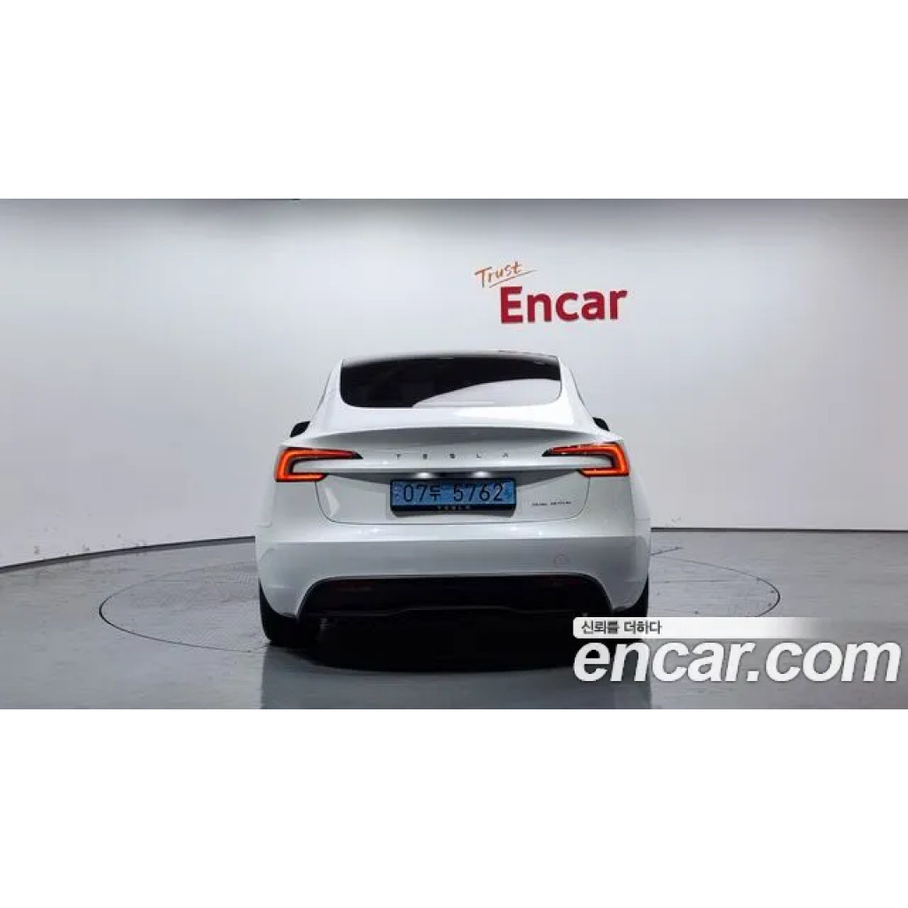 Tesla Model 3 2024 г.