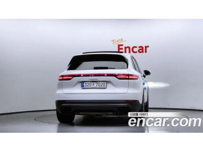 Porsche Cayenne 2022 г.