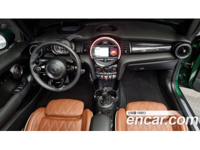 Mini Cooper Convertible 2020 г.