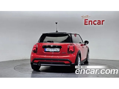 Mini Cooper 2023 г.