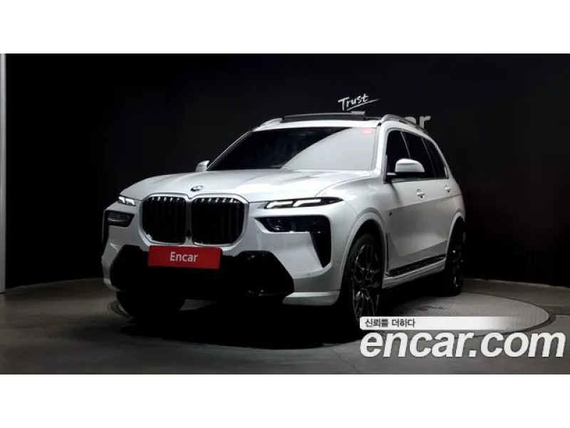 BMW X7 2024 г.