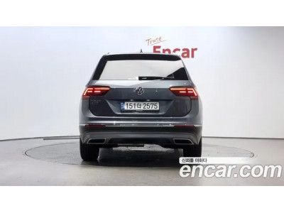 Volkswagen Tiguan 2020 г.