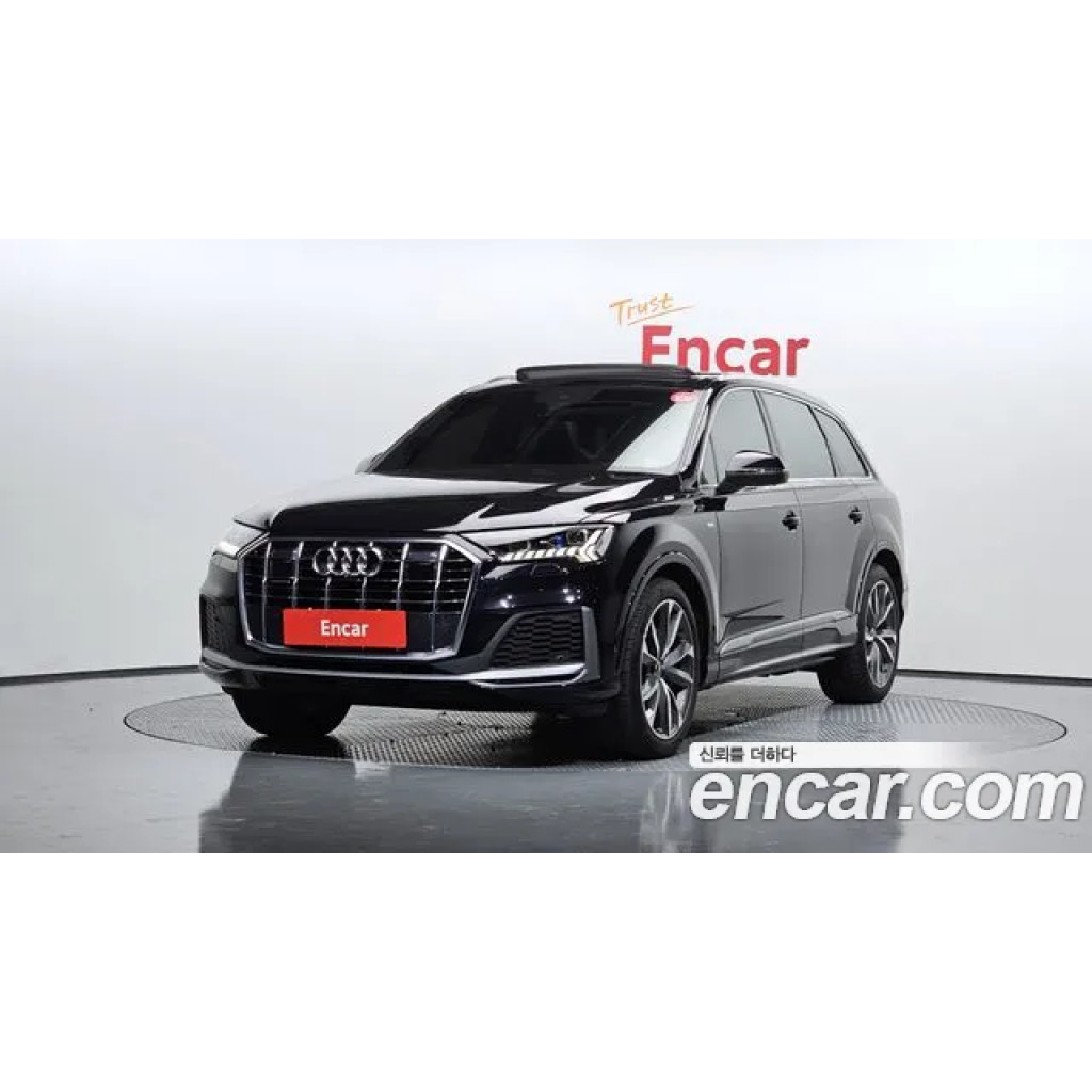 Audi Q7 2021 г.