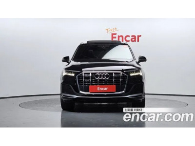 Audi Q7 2021 г.