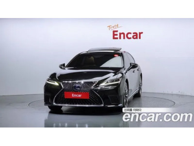 Lexus LS 2021 г.