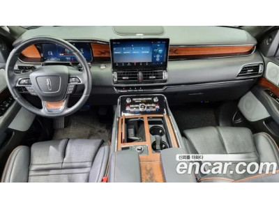 Lincoln Navigator 2023 г.