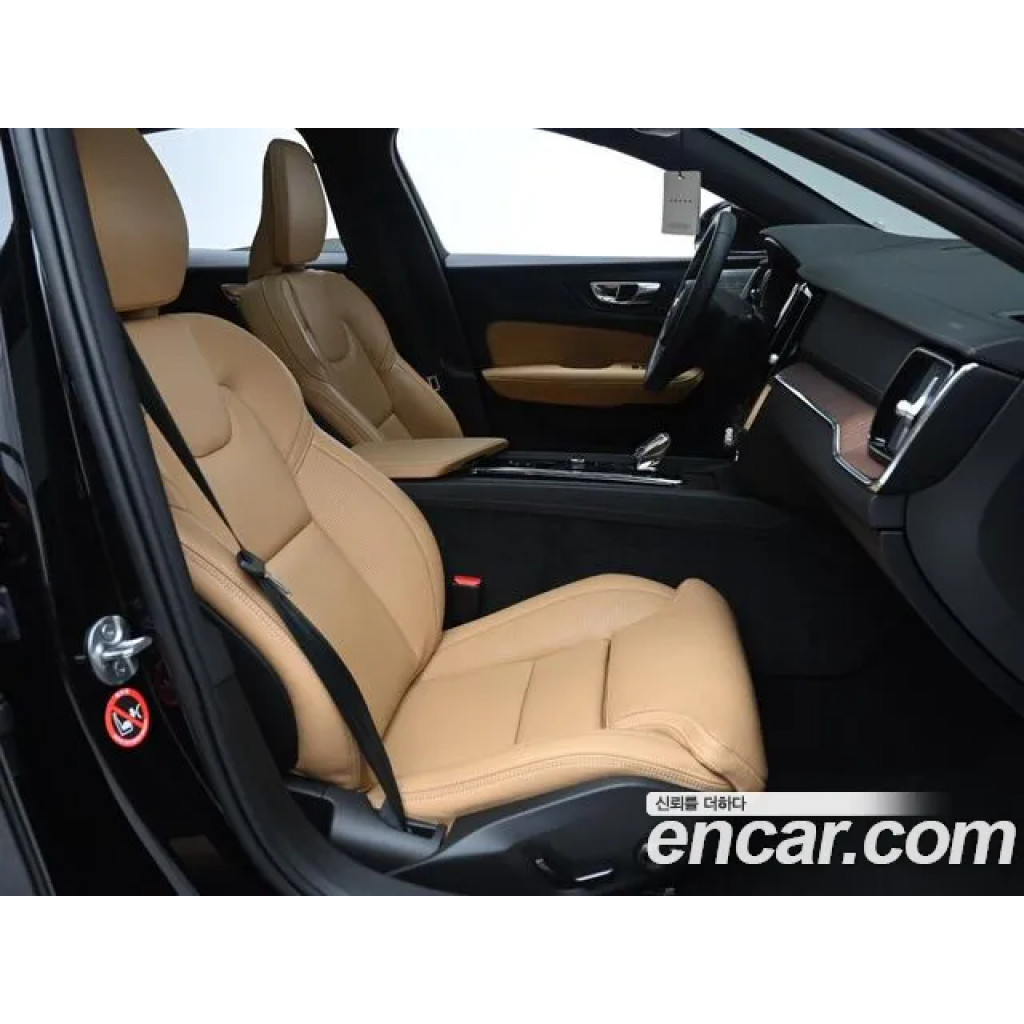 Volvo S60 2023 г.