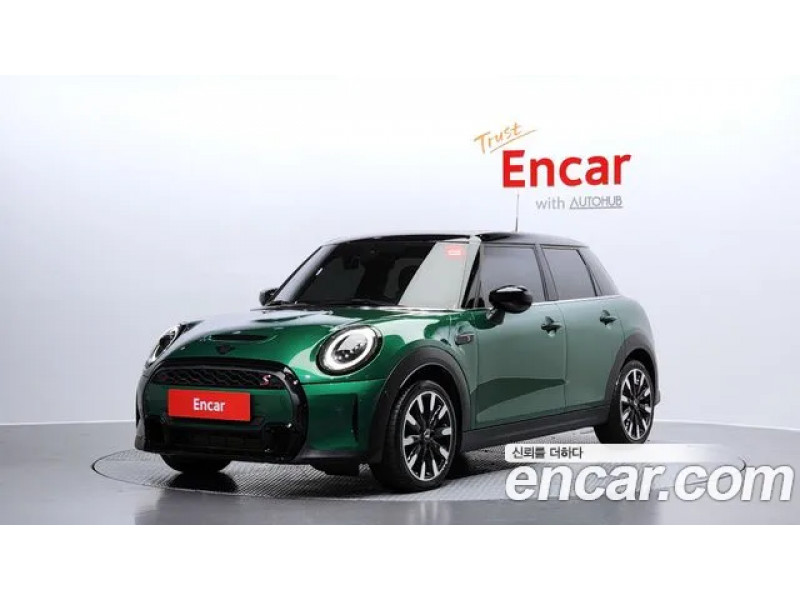 Mini Cooper 2023 г.
