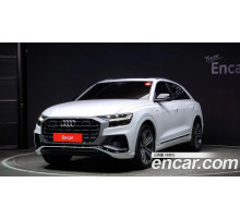 Audi Q8 2023 г.