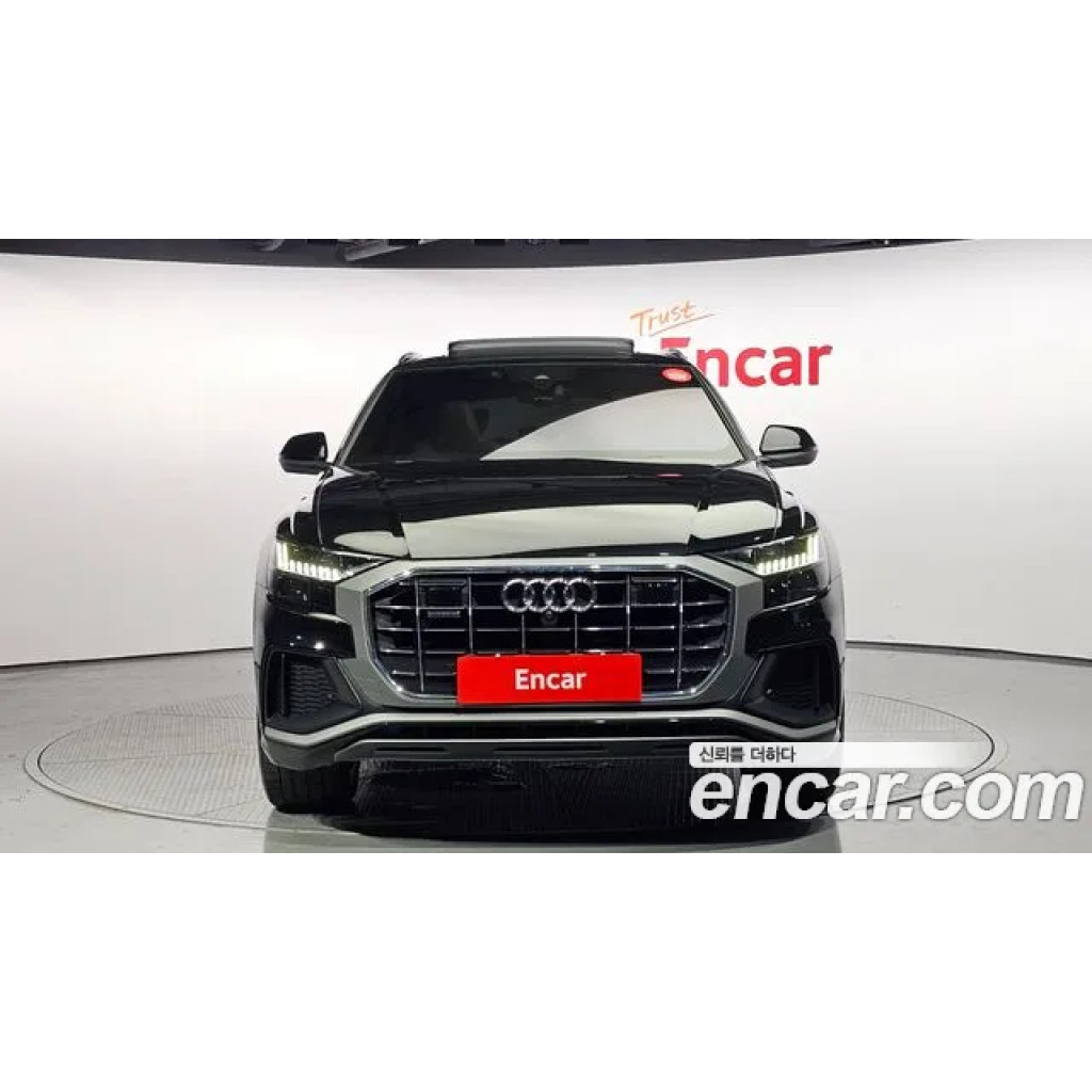 Audi Q8 2022 г.