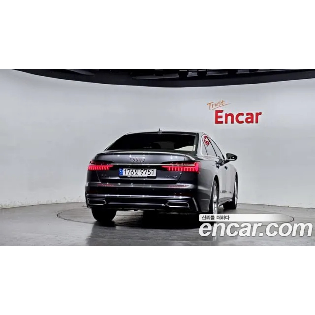 Audi A6 2021 г.