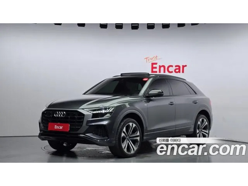 Audi Q8 2023 г.