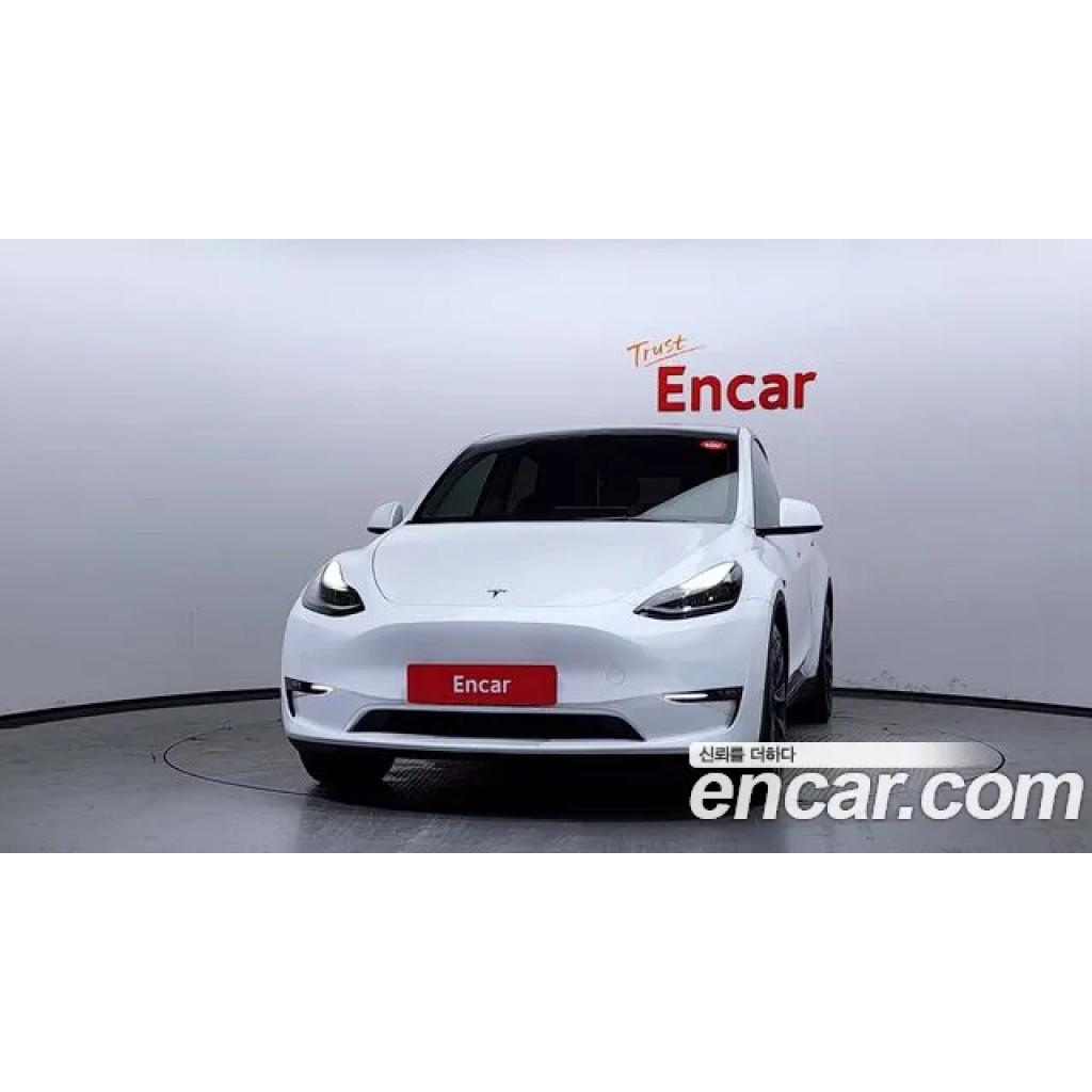 Tesla Model Y 2023 г.